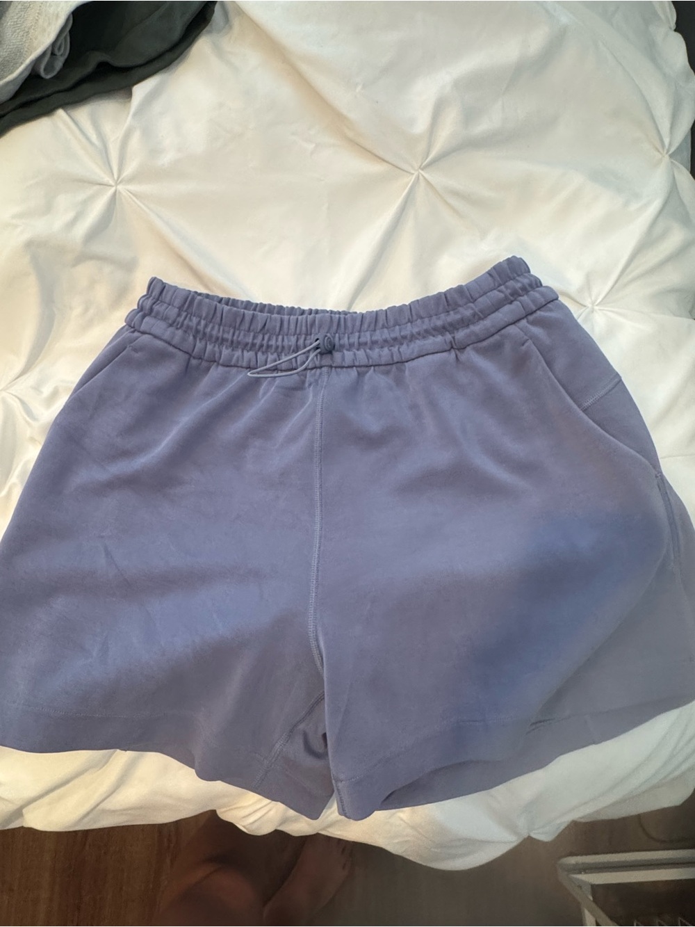 Women’s Lavender Elastic-Waist Athletic Shorts